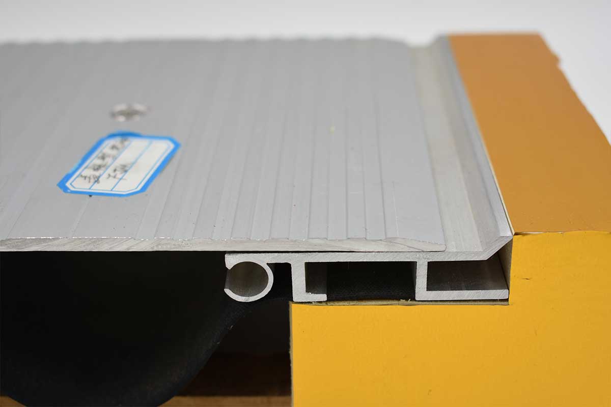 Heavy-Duty Floor Movement Joint System