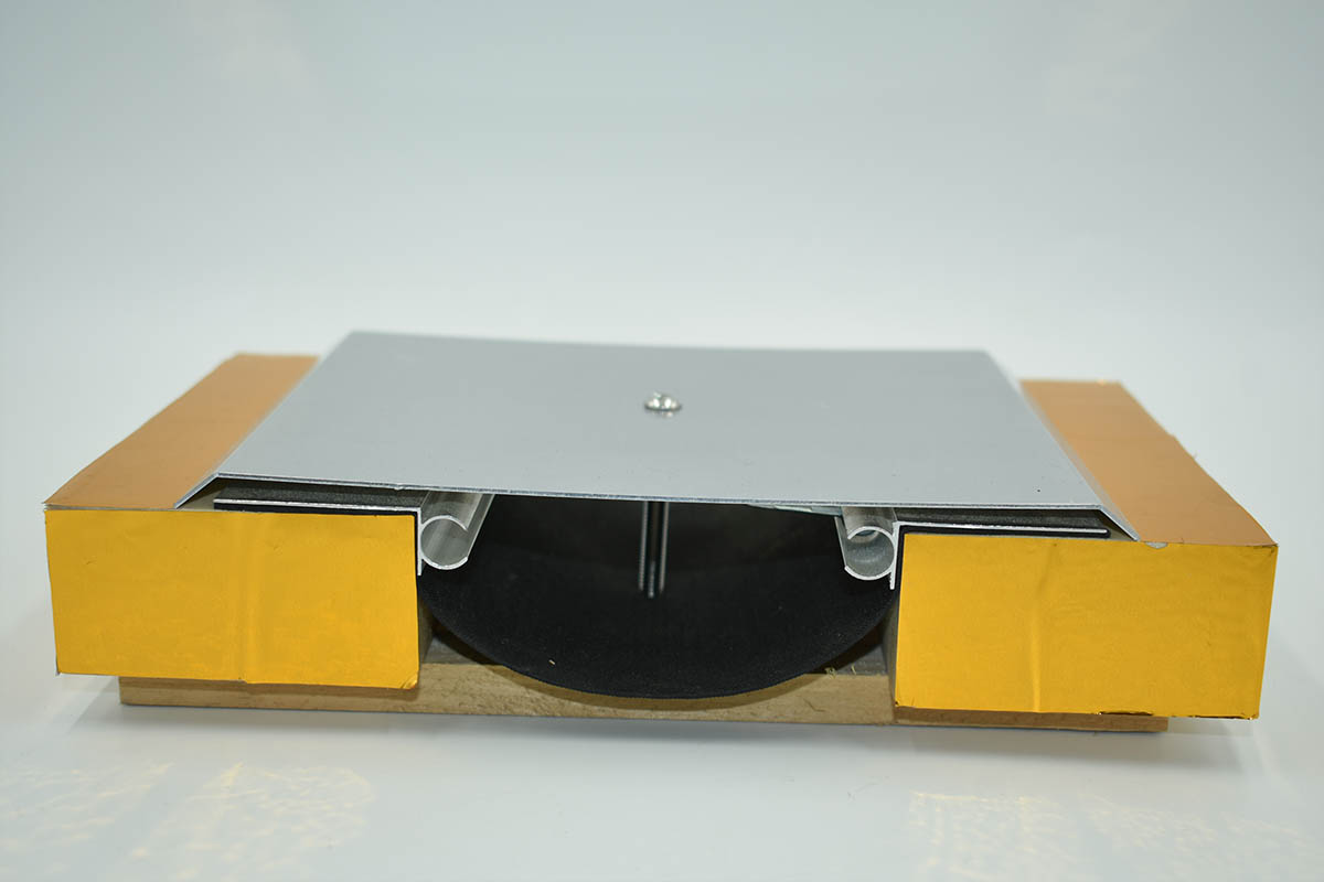 Exterior Wall Expansion Joint EM