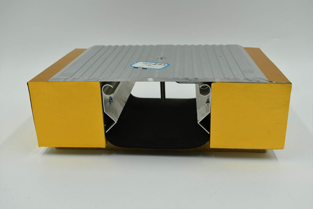 FOM Floor Expansion Joint